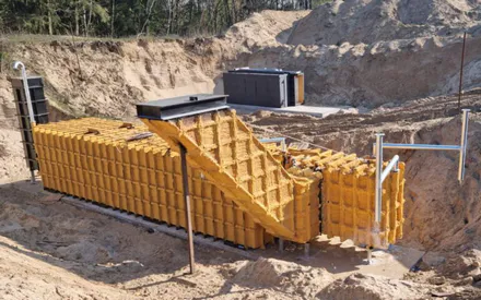 Schron modułowy (stalowy) pod lasem