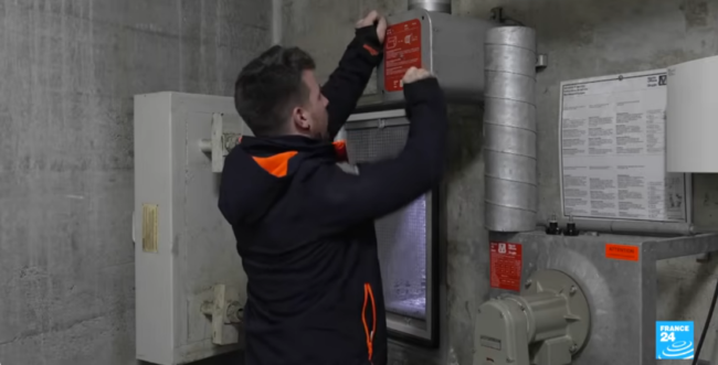 Switzerland-bunkers-as-citizens-fallout-shelter